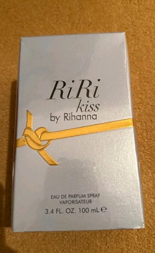 New sealed riri kiss - sealed,