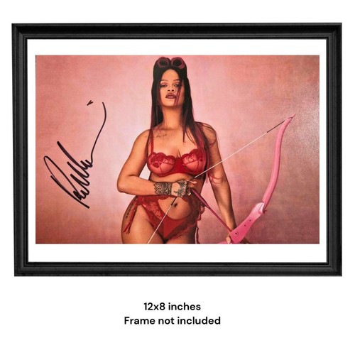 Rihanna hand signed singer - signed,