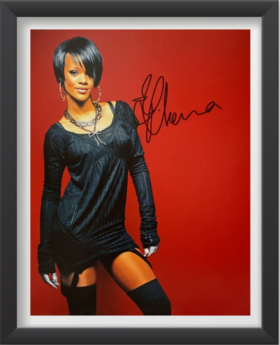 Rihanna hand signed 8 - signed, x